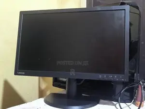 Lenovo 22 LED FullHD Monitor