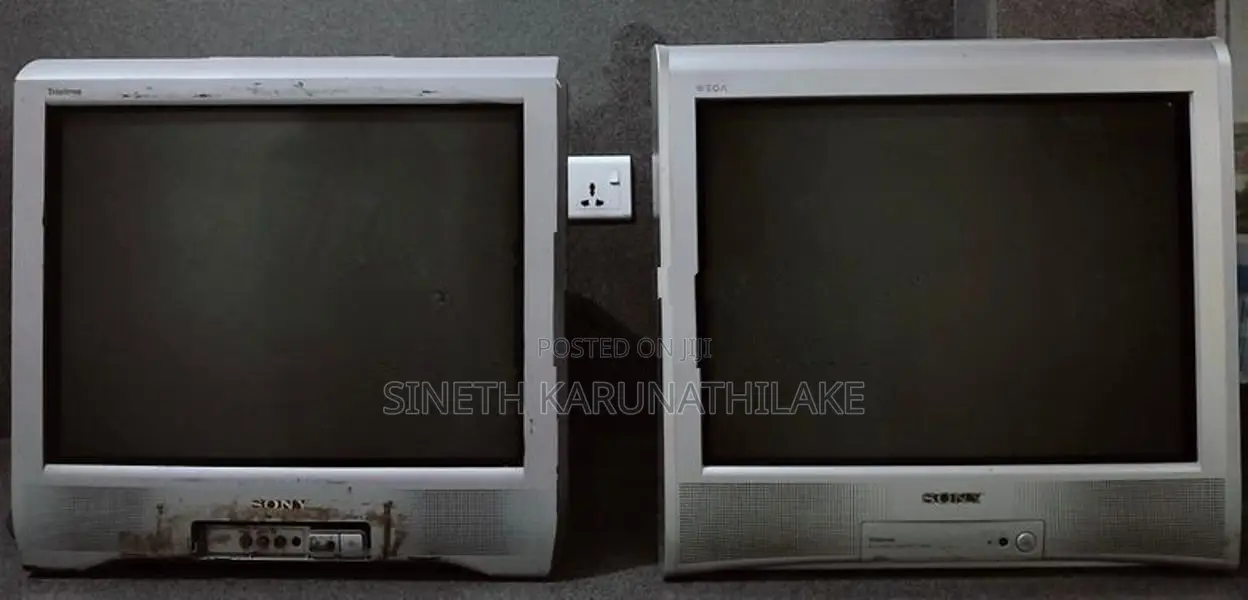Used Trinitron CRT Tv Set