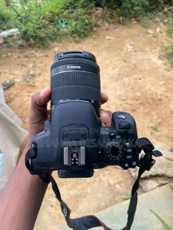 Canone EOS 700D