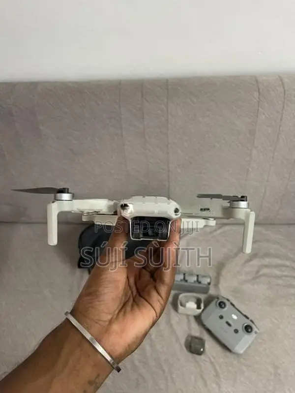 DJI Mini 2 SE Drone