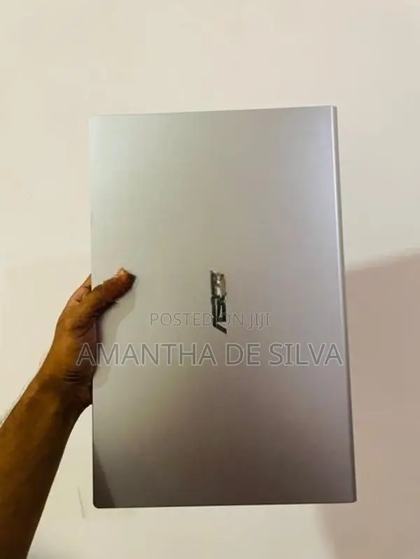 Asus Vivobook Laptop