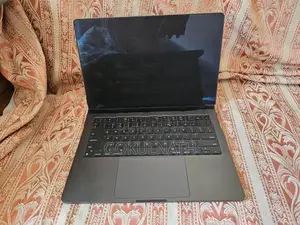 Apple MacBook Pro (M3 Pro) - 14 inch