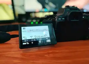Canon 250D 4K