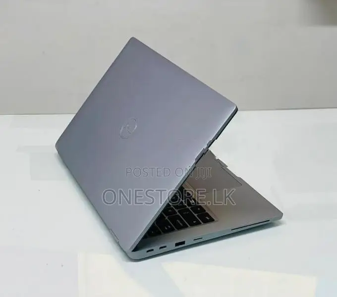 i5 11th Gen Latitude 5320 Xe Graphics 16GB RAM