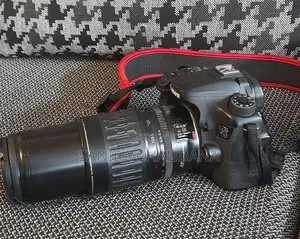 Canon D70 DSLR camera