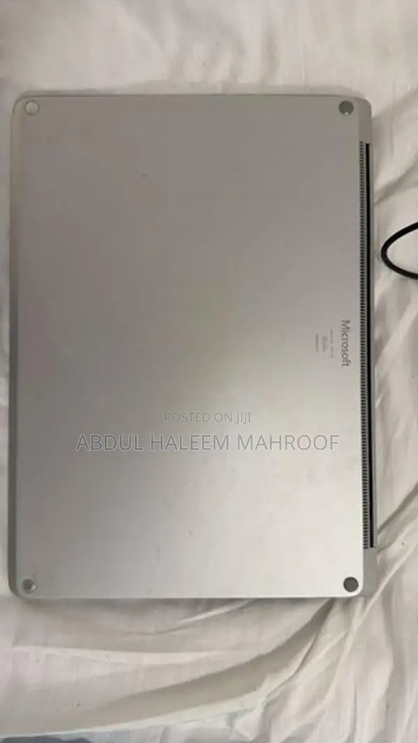 Microsoft Surface Laptop (gen 1), 8gb RAM, 120gb SSD, i5 7th gen