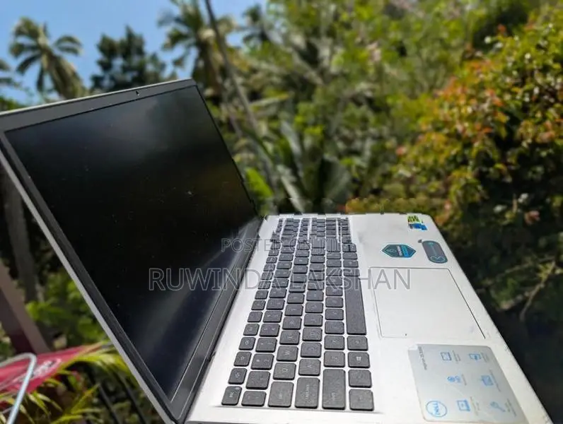 Dell Inspiron I7 11th gen