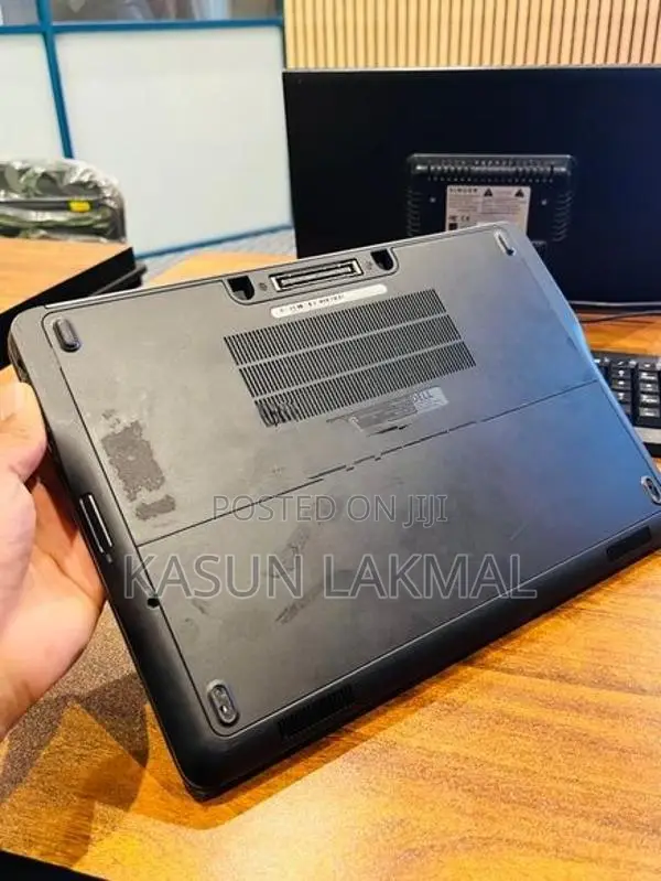 Dell E7240 Laptop