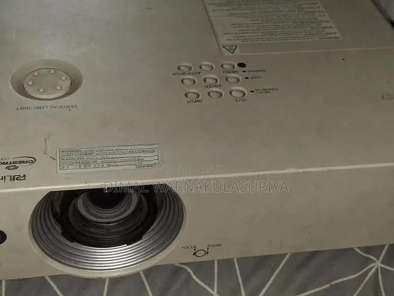 Multimedia Projector - Panasonic