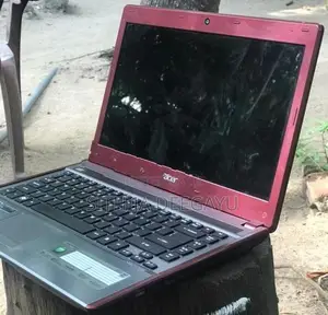 Acer Aspire 4755G (Intel Core i7 Quad-Core / 4GB RAM 2GB NVIDIA GPU )