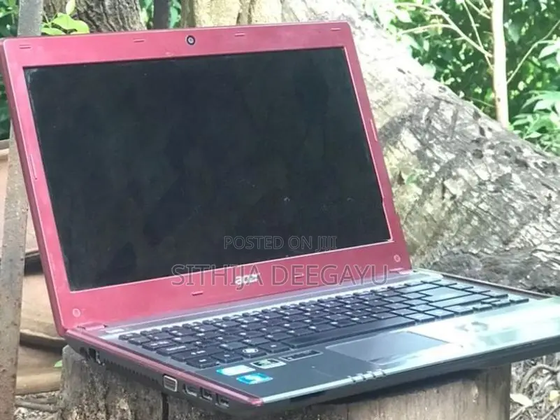 Acer Aspire 4755G (Intel Core i7 Quad-Core / 4GB RAM 2GB NVIDIA GPU )
