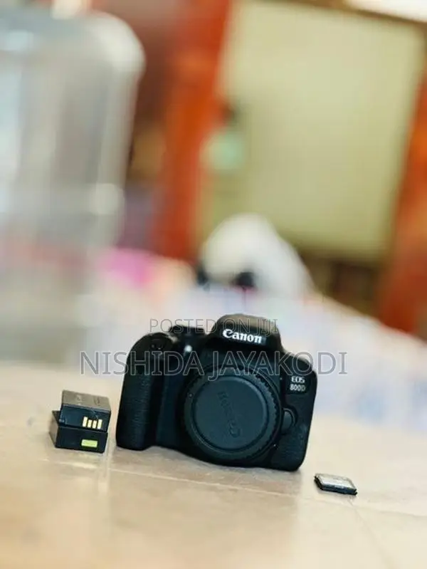 Canon EOS 800D