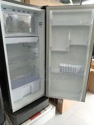 Innovex Refrigerator 180L