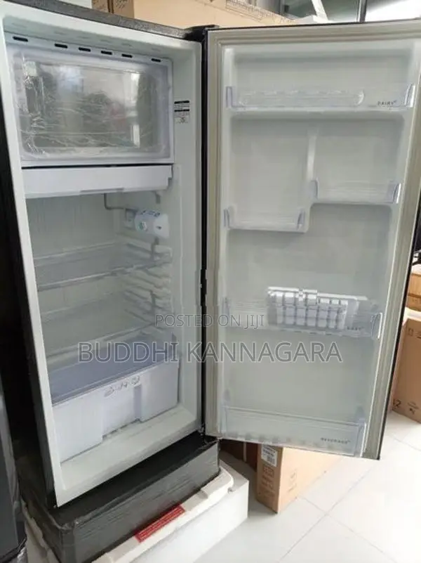 Innovex Refrigerator 180L