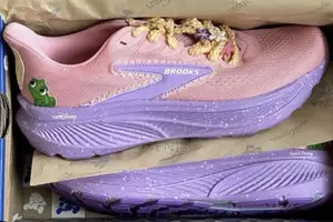 WDW 2026 RunDisney Brooks Ghost 17 Rapunzel Princess Shoes Womans
