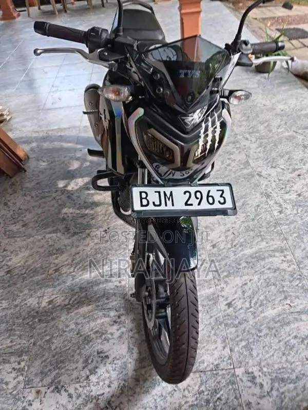 TVS Raider 2024 Motorbike (Used)
