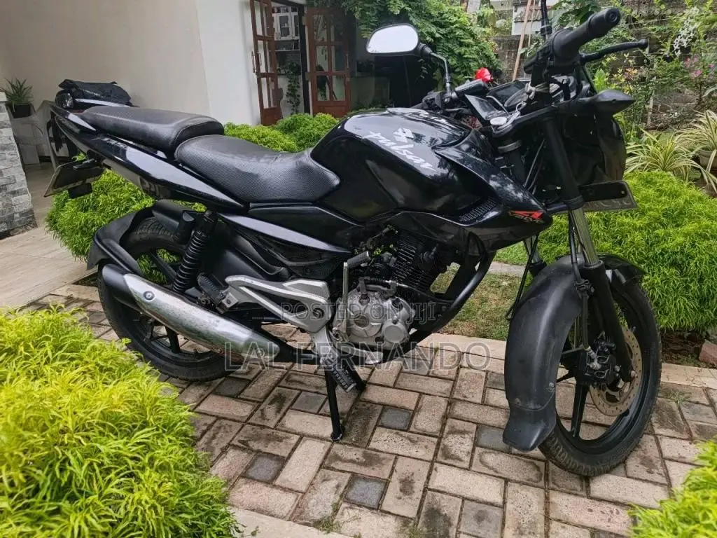 Bajaj Pulsar 135 LS 2013 Motorbike (Used)
