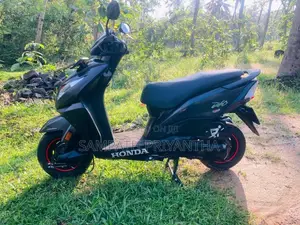 Honda Dio 2018 Motorbike (Used)
