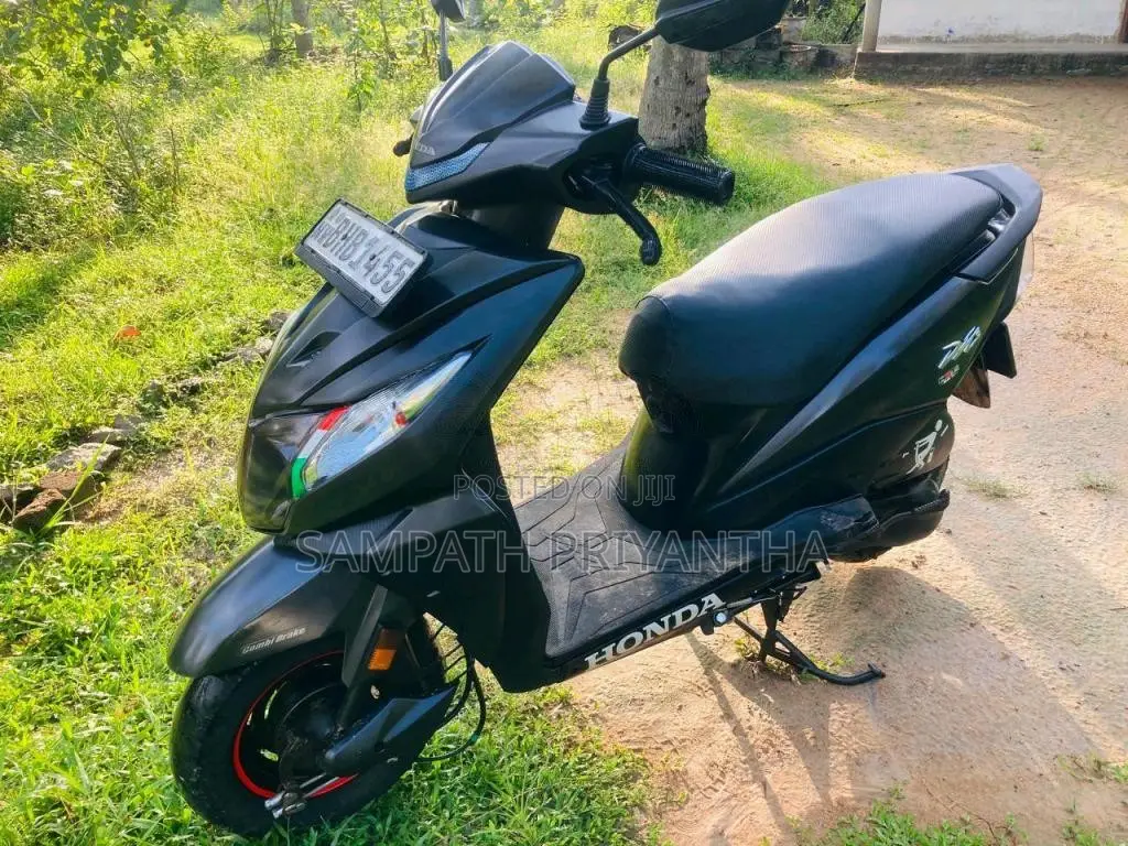 Honda Dio 2018 Motorbike (Used)