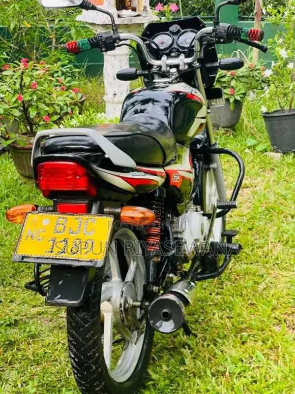 Bajaj CT-100 2023 Motorbike (Used)