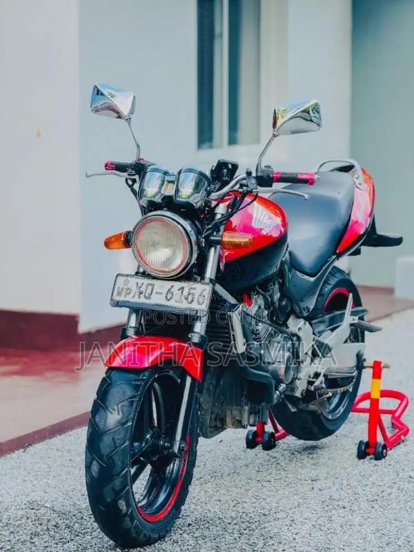Honda Hornet 2012 Motorbike (Used)