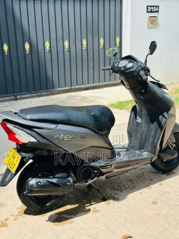 Honda Dio 2012 Motorbike (Used)