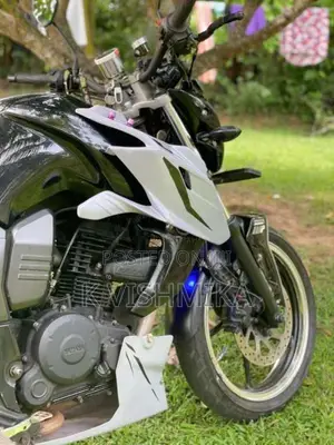Yamaha FZ 2013 Motorbike (Used)