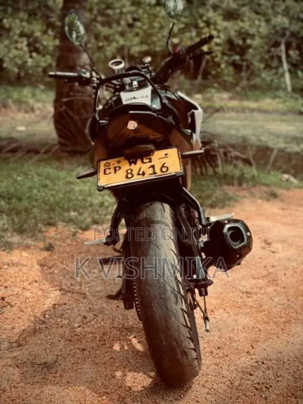 Yamaha FZ 2013 Motorbike (Used)