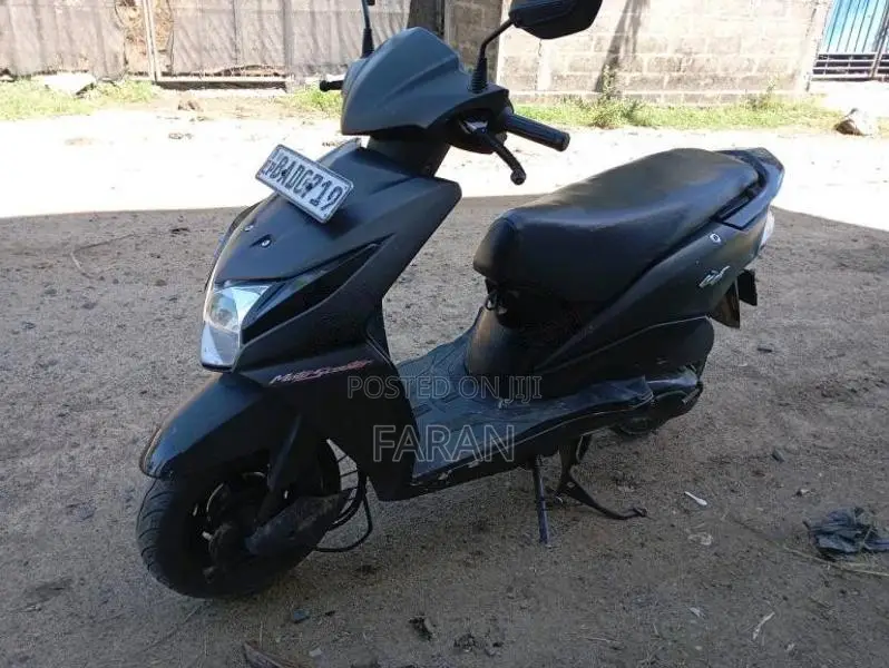 Honda Dio 2013 Motorbike (Used)