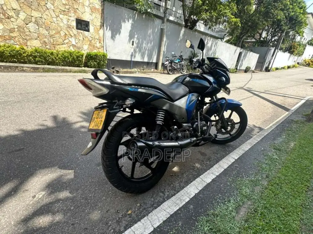 TVS Stryker 2017 Motorbike (Used)