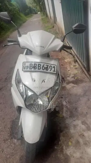 Honda Dio 2014 Motorbike (Used)