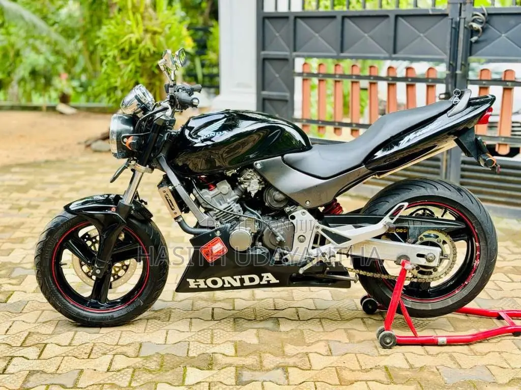 Honda Hornet 2023 Motorbike (Used)