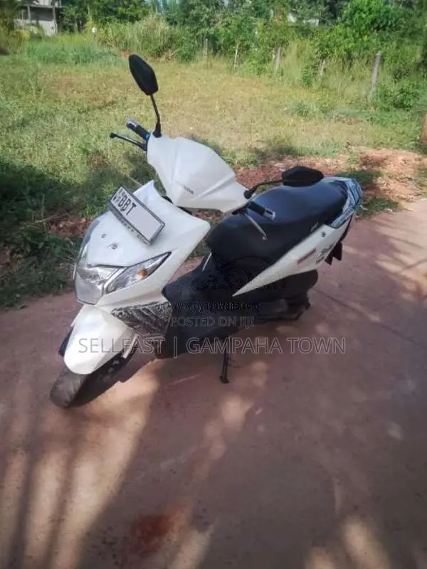 Honda Dio 2014 Motorbike (Used)