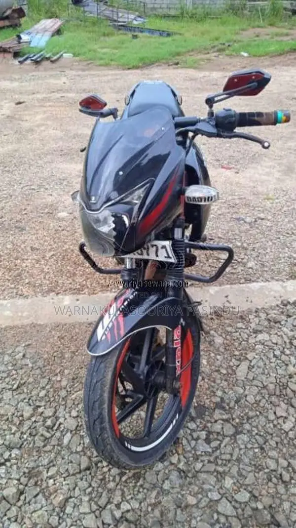 Bajaj Pulsar 180 2017 Motorbike (Used)