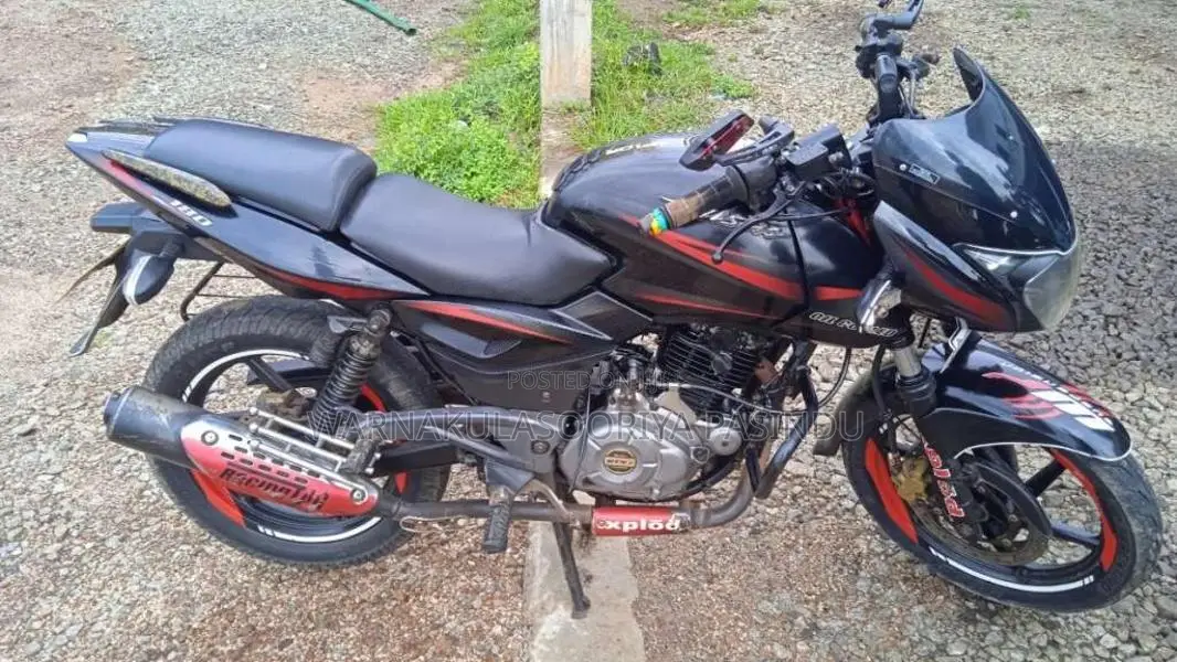 Bajaj Pulsar 180 2017 Motorbike (Used)