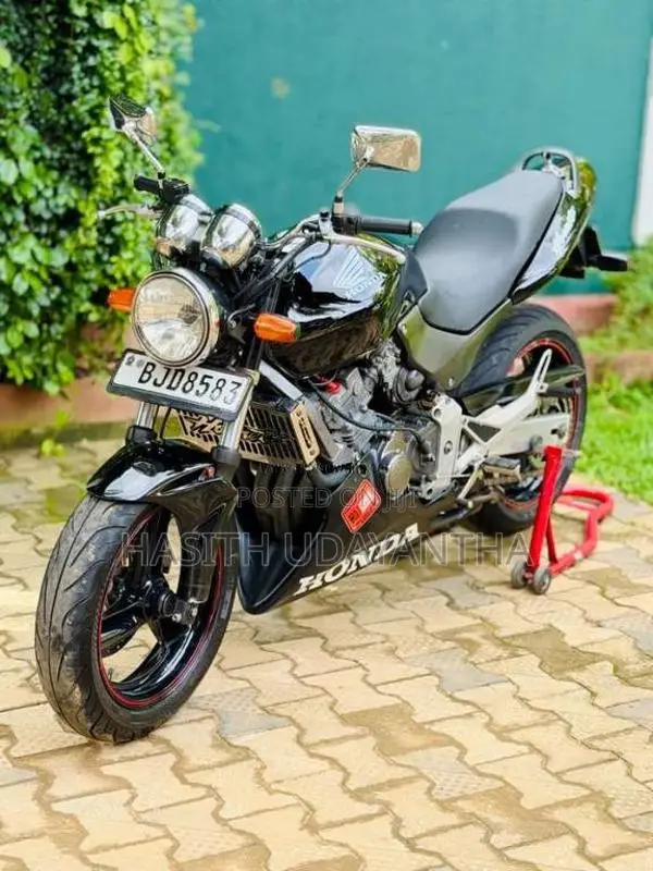 Honda Hornet 2023 Motorbike (Used)