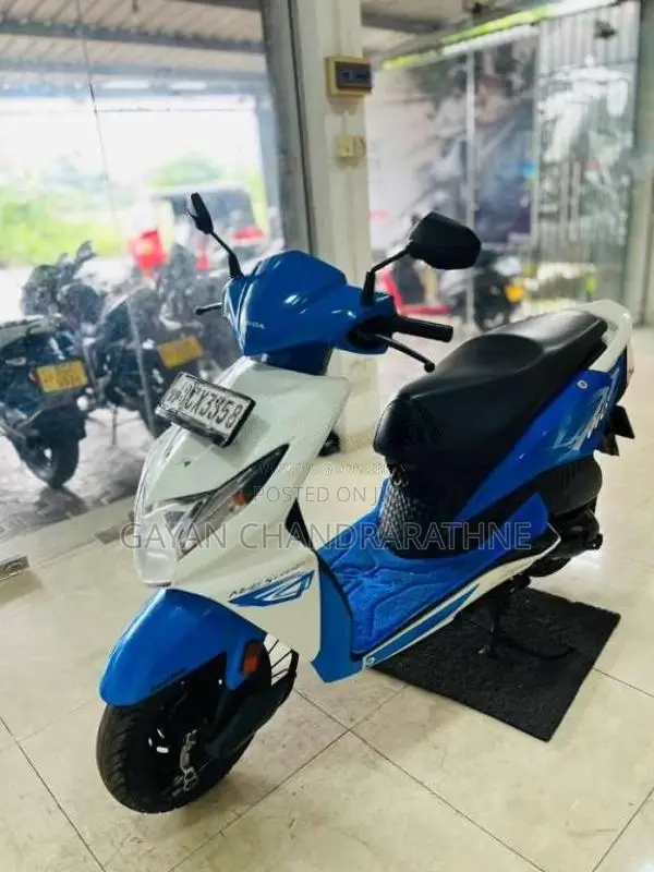 Honda Dio 2015 Motorbike (Used)