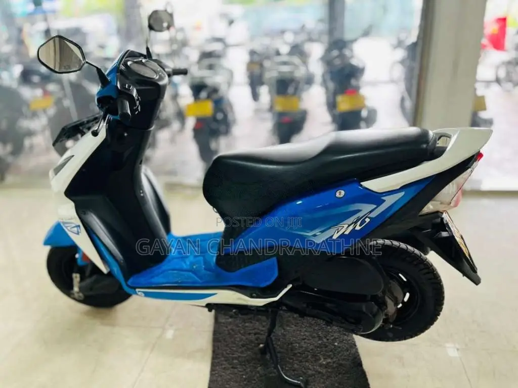 Honda Dio 2015 Motorbike (Used)