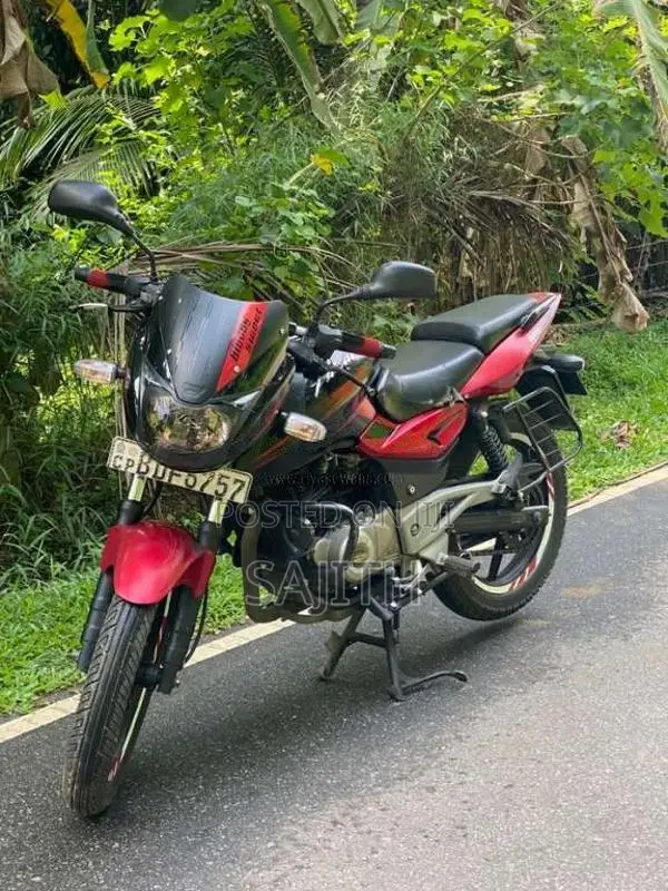 Bajaj Pulsar 180 2015 Motorbike (Used)
