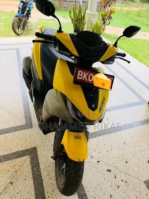 Hero Xoom 125 2025 Motorbike (Used)