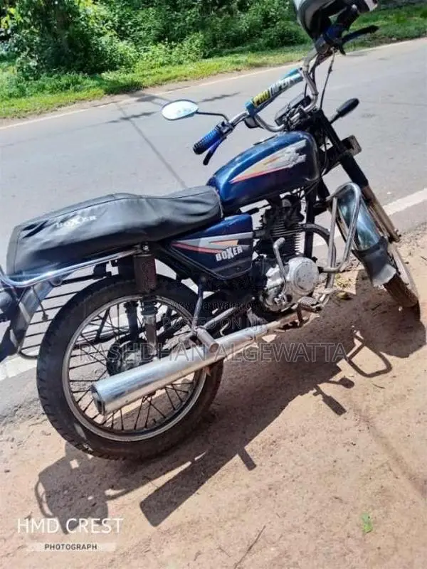 Bajaj Boxer 2002 Motorbike (Used)