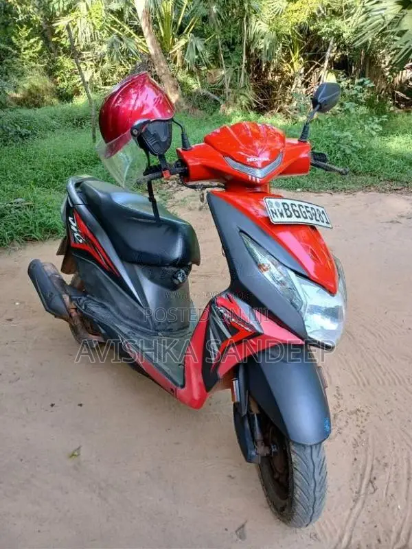Honda Dio 2018 Motorbike (Used)