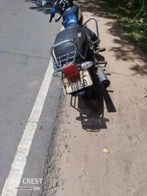 Bajaj Boxer 2002 Motorbike (Used)