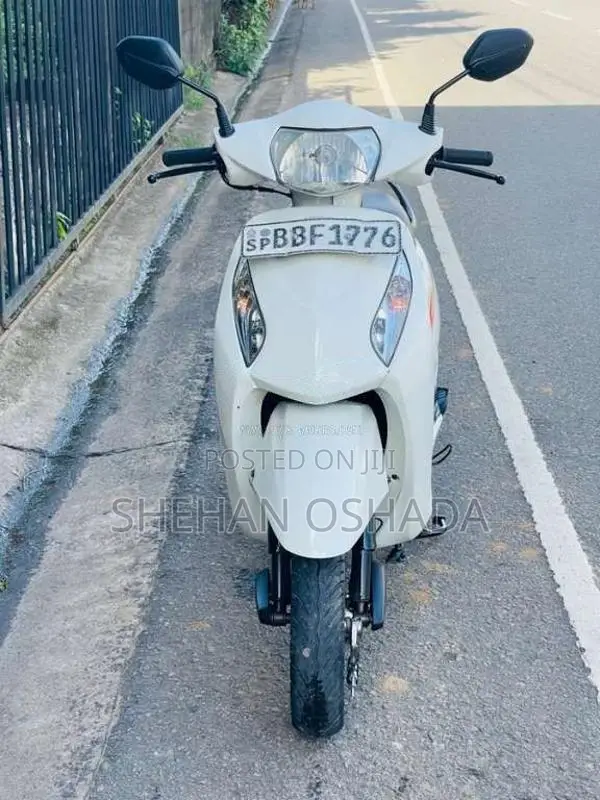 Honda Activa 2014 Motorbike (Used)