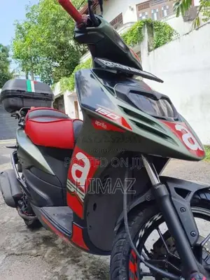 Aprilia SR 154 2018 Motorbike (Used)