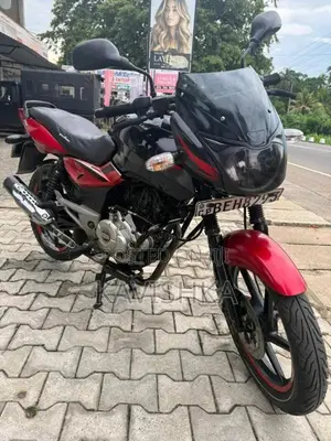 Bajaj Pulsar 2016 Motorbike (Used)