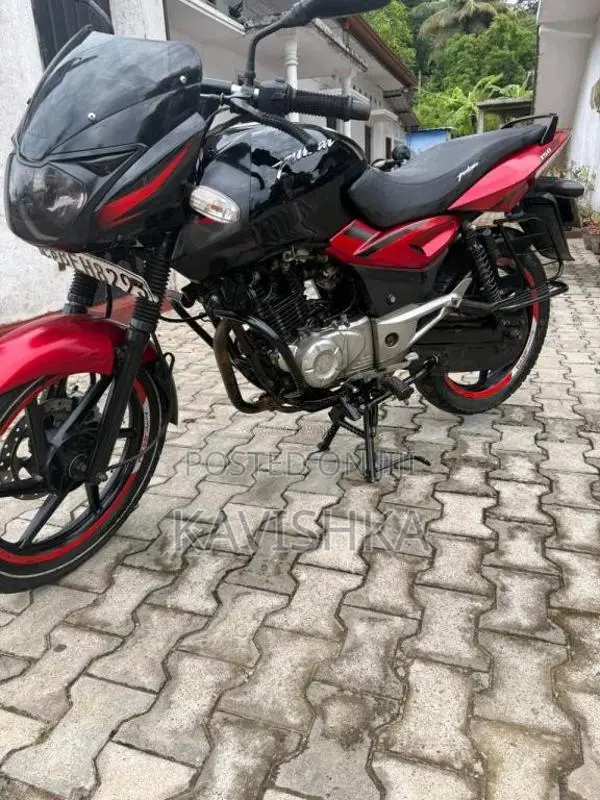 Bajaj Pulsar 2016 Motorbike (Used)