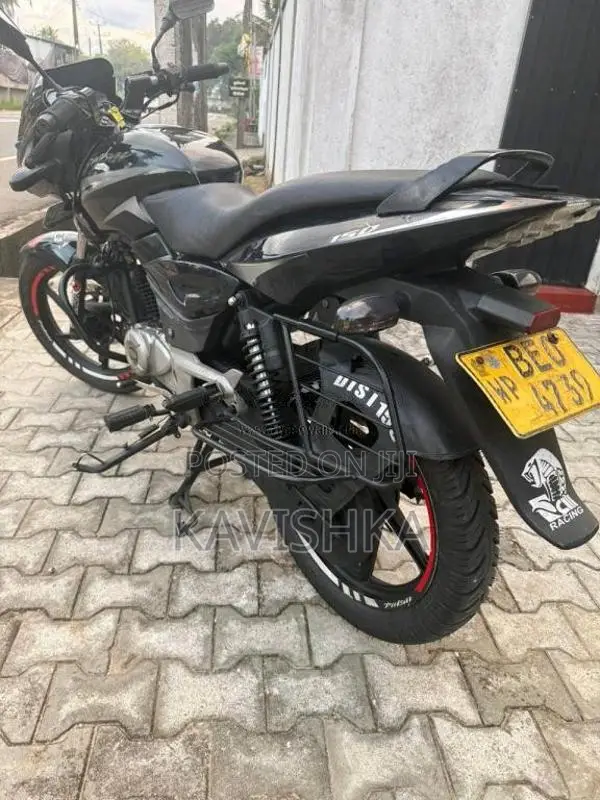 Bajaj Pulsar 2016 Motorbike (Used)