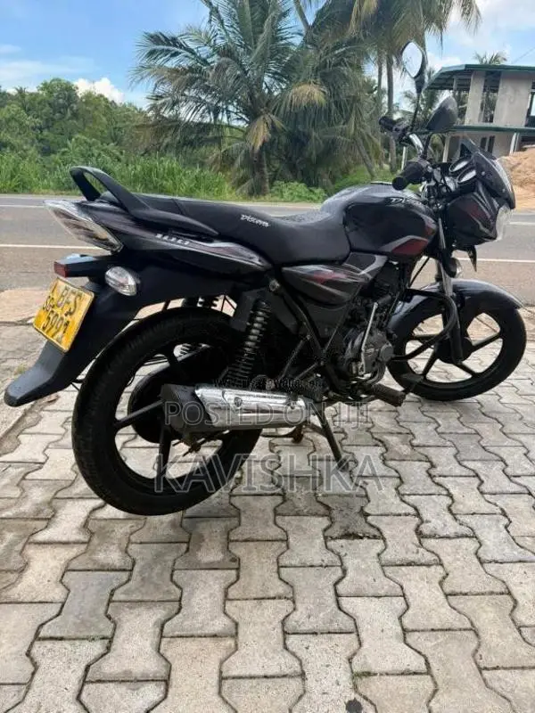 Bajaj Discover 2017 Motorbike (Used)