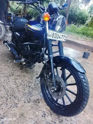 Bajaj Avenger 2016 Motorbike (Used)